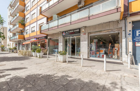 Locale Commerciale